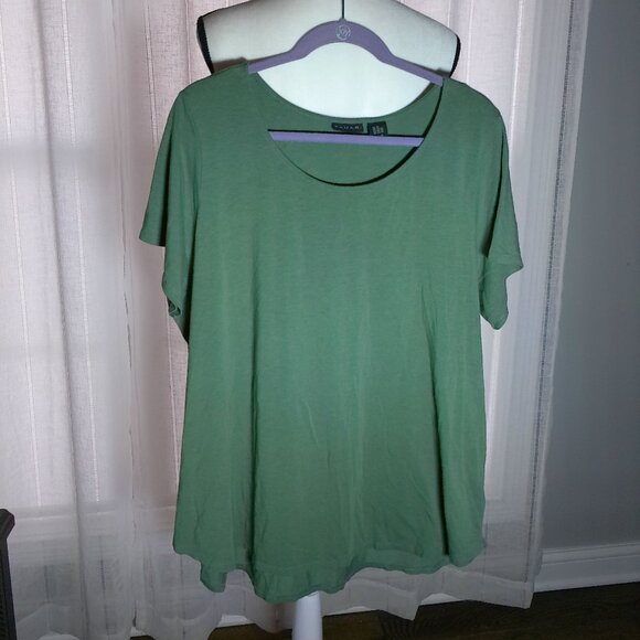 Tahari Tops - TAHARI Short Sleeve Scoop Neck Green Pima Cotton Tee Shirt 2XL